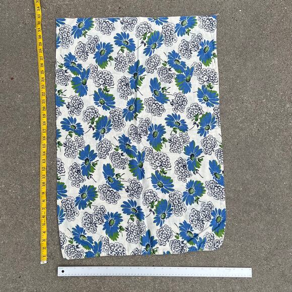 Vintage Cotton Flour Feed Sack Blue Green Daisies Hydrangea - Picture 5 of 5